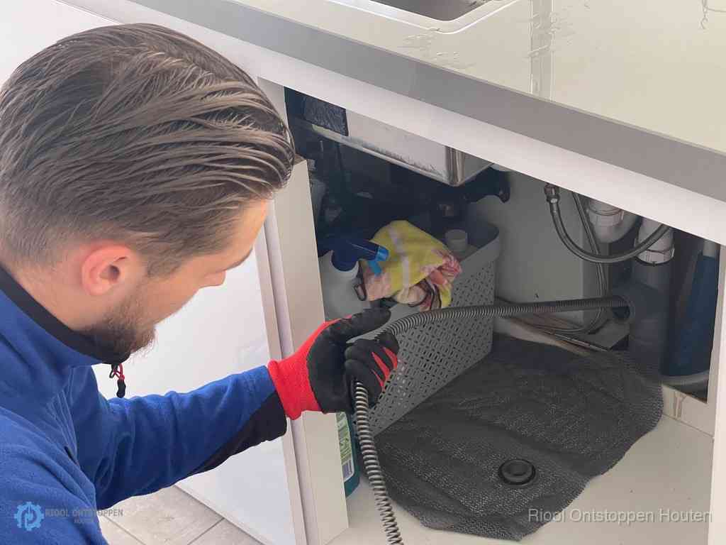 Gootsteen Ontstopt Houten